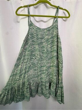 Urban Outfitters Flowy Ruffle Hem Tank Top | Small | Sage Green Boho Cami